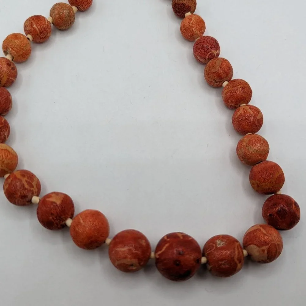COPY - Vintage Raw Unpolished Natural Coral Bead Necklace - Picture 5 of 15